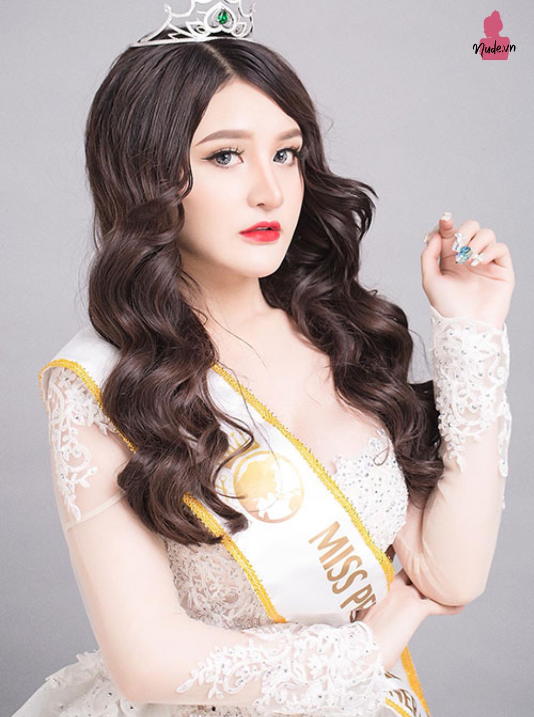 Thanh Vân đăng quang Á hậu 3 Miss Perfect Global Beauty 2017