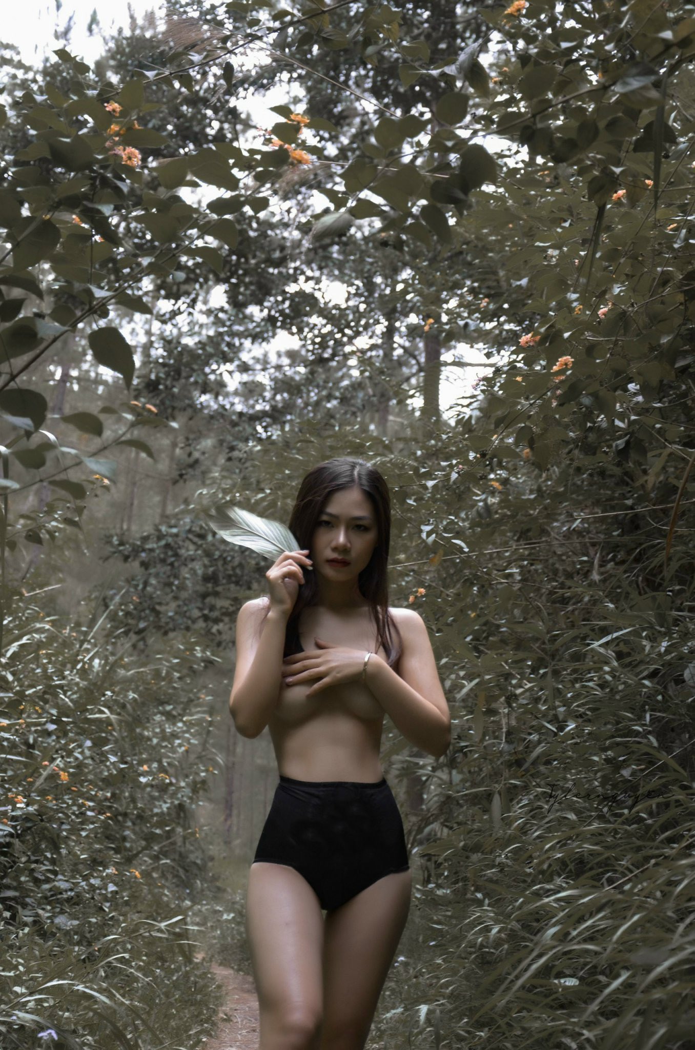 Linny Nguyen Nude 21