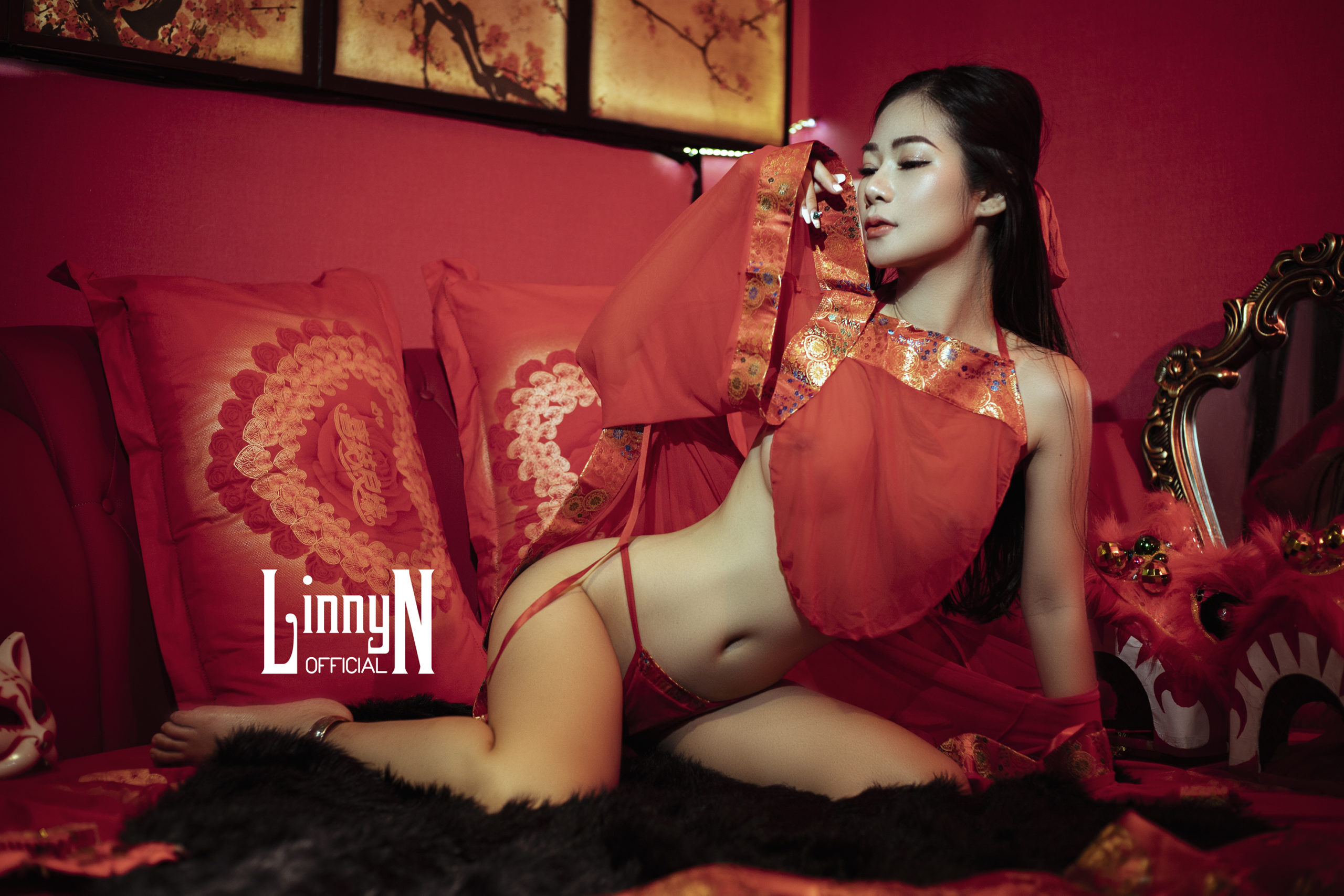 Linny Nguyen Nude 4