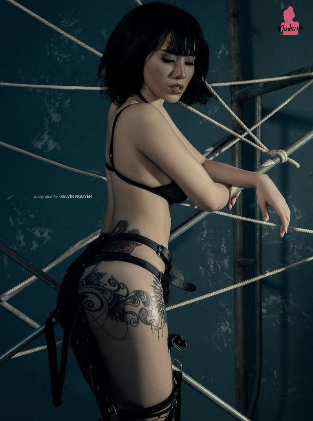 Chiêm ngưỡng full bộ ảnh nude táo bạo của hot girl Linh Miu